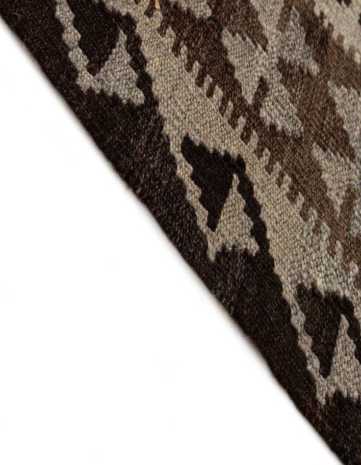 Detail image of  4' 6 x 5' 10  Hand Woven Kilim Maymana Wool Rug