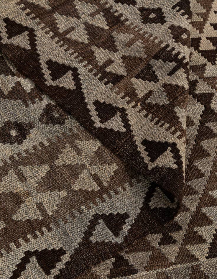 Detail image of  4' 6 x 5' 10  Hand Woven Kilim Maymana Wool Rug