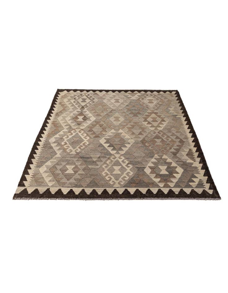 Detail image of  4' 5 x 6' 1  Hand Woven Kilim Maymana Wool Rug