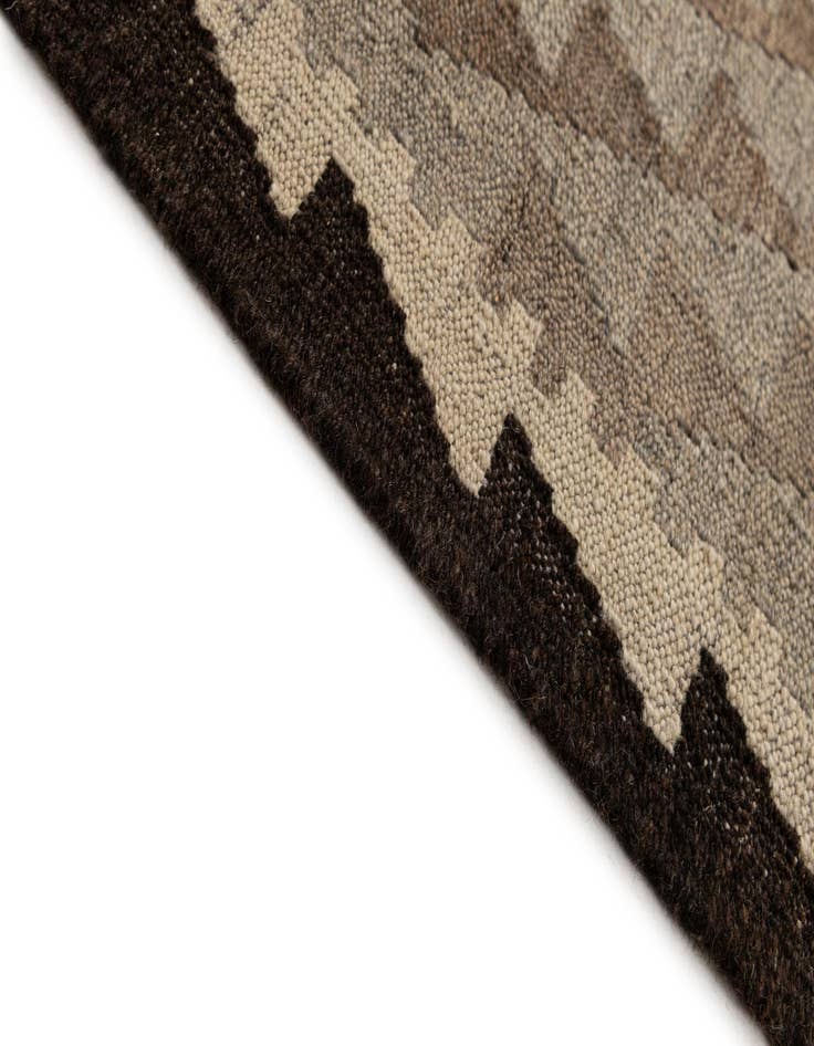 Detail image of  4' 5 x 6' 1  Hand Woven Kilim Maymana Wool Rug