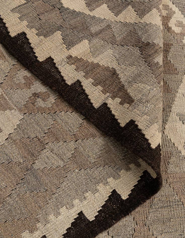 Detail image of  4' 5 x 6' 1  Hand Woven Kilim Maymana Wool Rug
