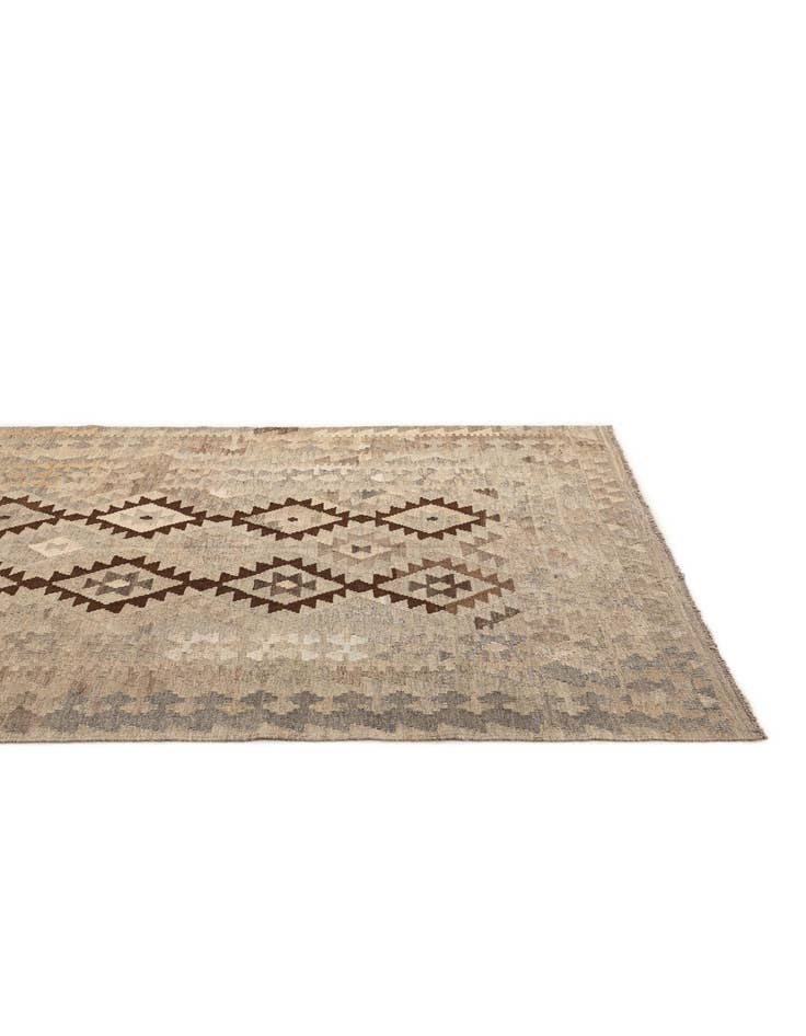 Detail image of  4' 5 x 6' 3  Hand Woven Kilim Maymana Wool Rug