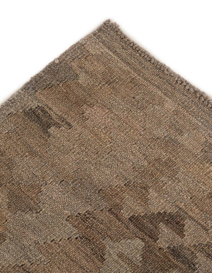 Detail image of  4' 5 x 6' 3  Hand Woven Kilim Maymana Wool Rug