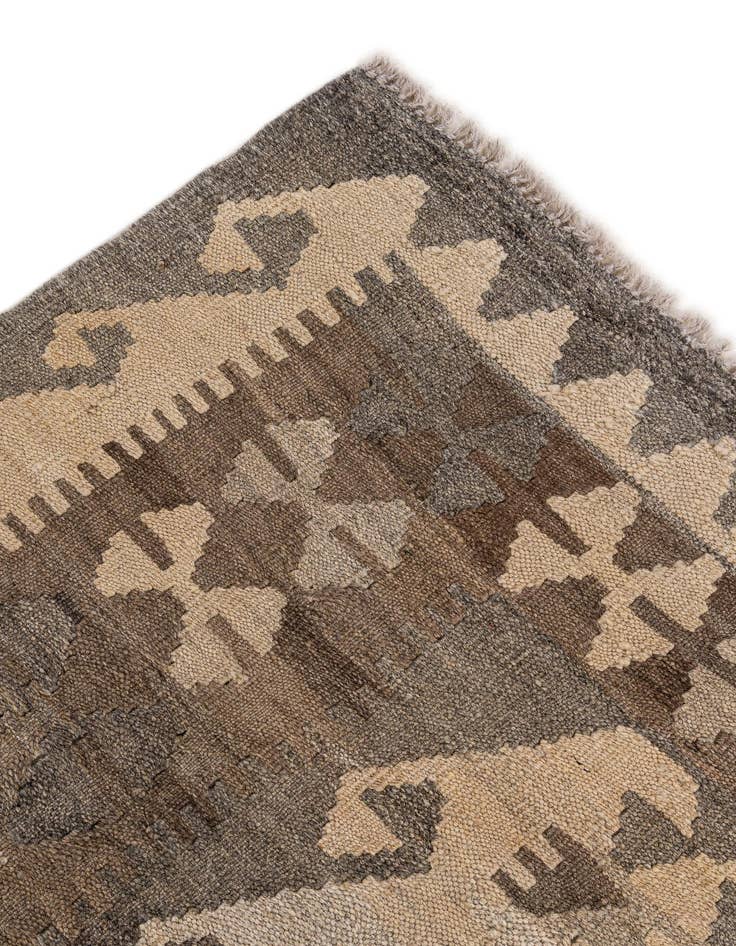 Detail image of  4' 5 x 6' 2  Hand Woven Kilim Maymana Wool Rug