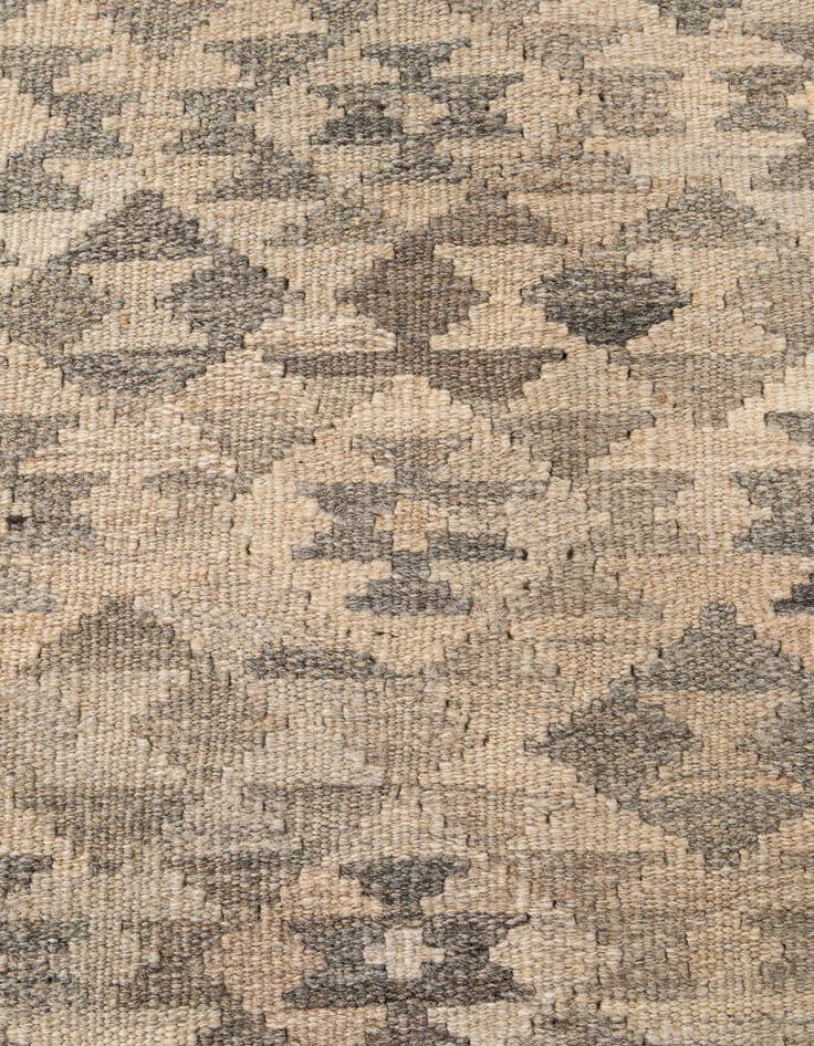 Detail image of  4' 8 x 6' 5  Hand Woven Kilim Maymana Wool Rug