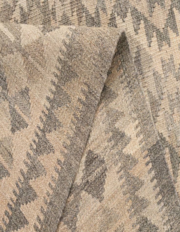 Detail image of  4' 8 x 6' 5  Hand Woven Kilim Maymana Wool Rug