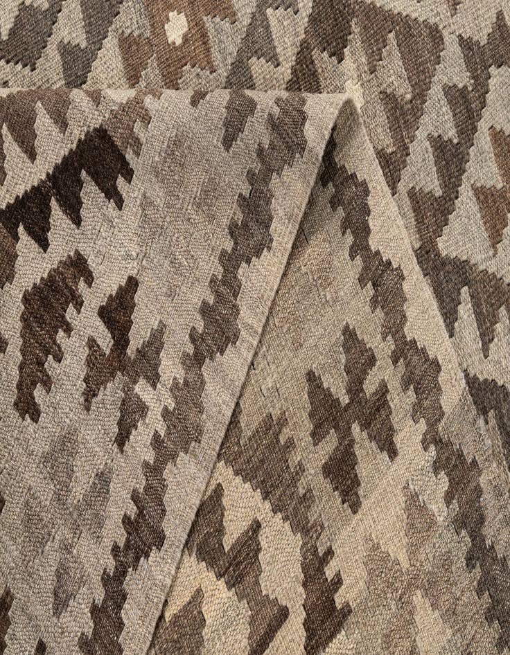 Detail image of  4' 8 x 6' 8  Hand Woven Kilim Maymana Wool Rug