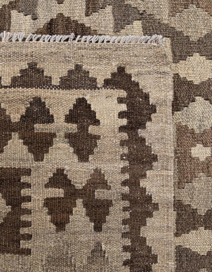 Detail image of  4' 8 x 6' 8  Hand Woven Kilim Maymana Wool Rug