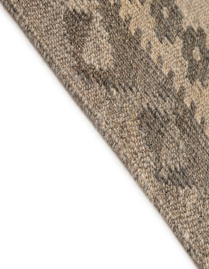 Detail image of  5' 2 x 6' 5  Hand Woven Kilim Maymana Wool Rug