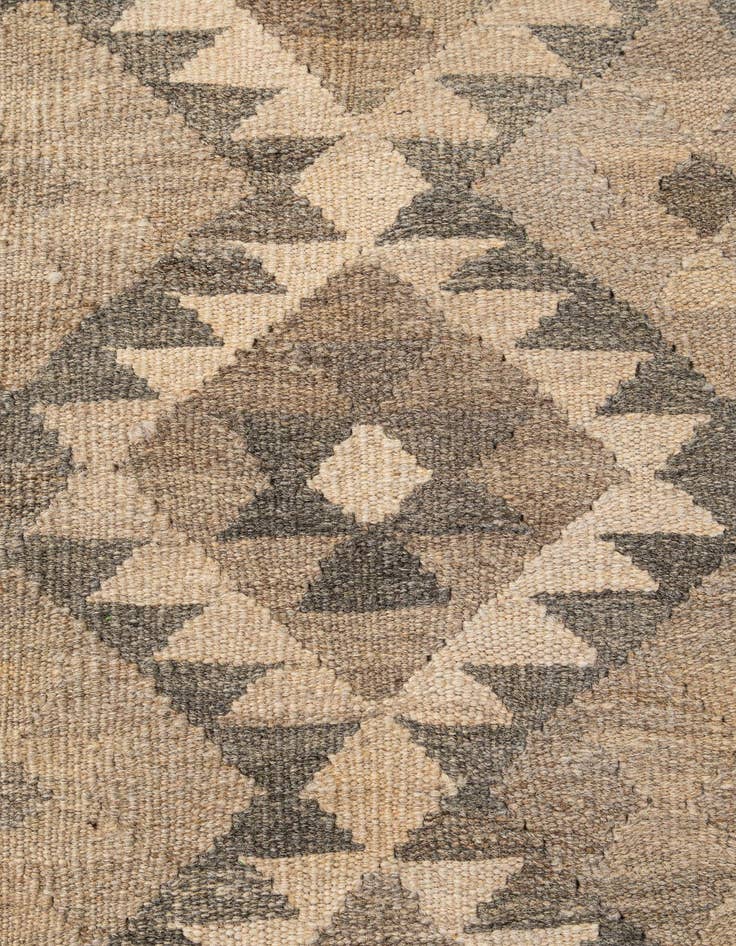 Detail image of  5' x 6' 7  Hand Woven Kilim Maymana Wool Rug