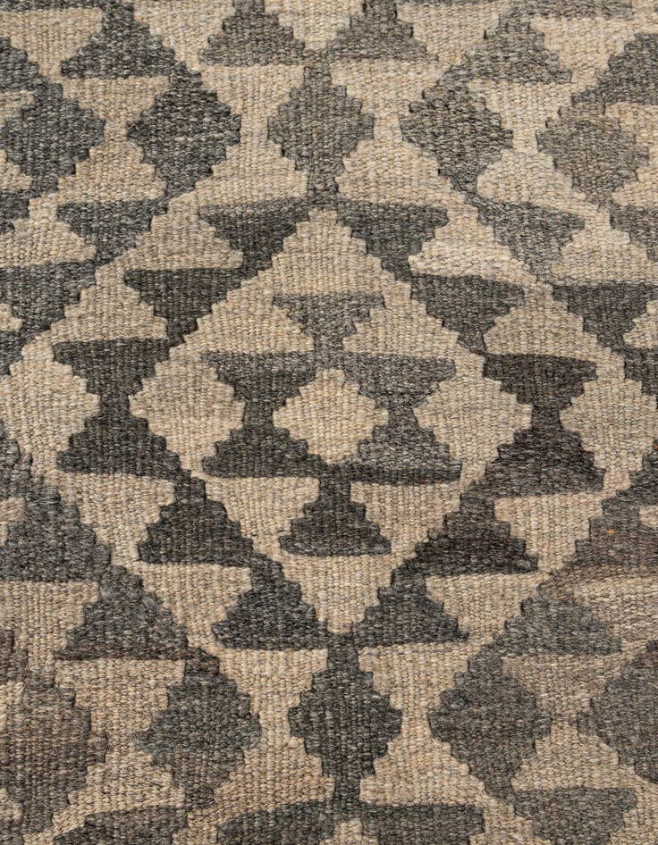 Detail image of  4' 11 x 6' 3  Hand Woven Kilim Maymana Wool Rug