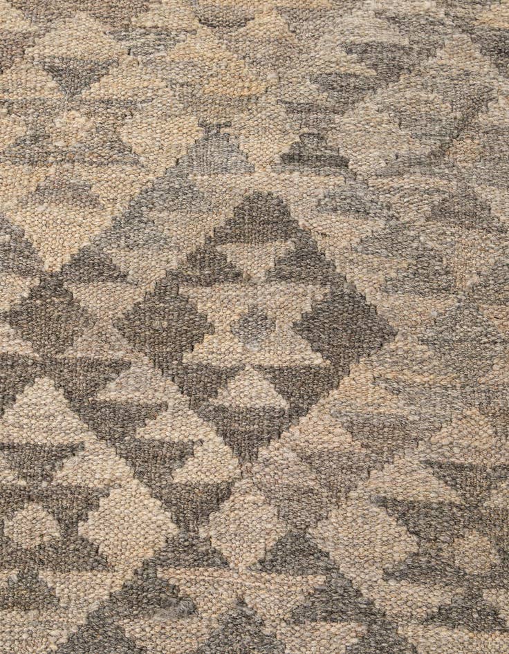 Detail image of  4' 11 x 6' 3  Hand Woven Kilim Maymana Wool Rug