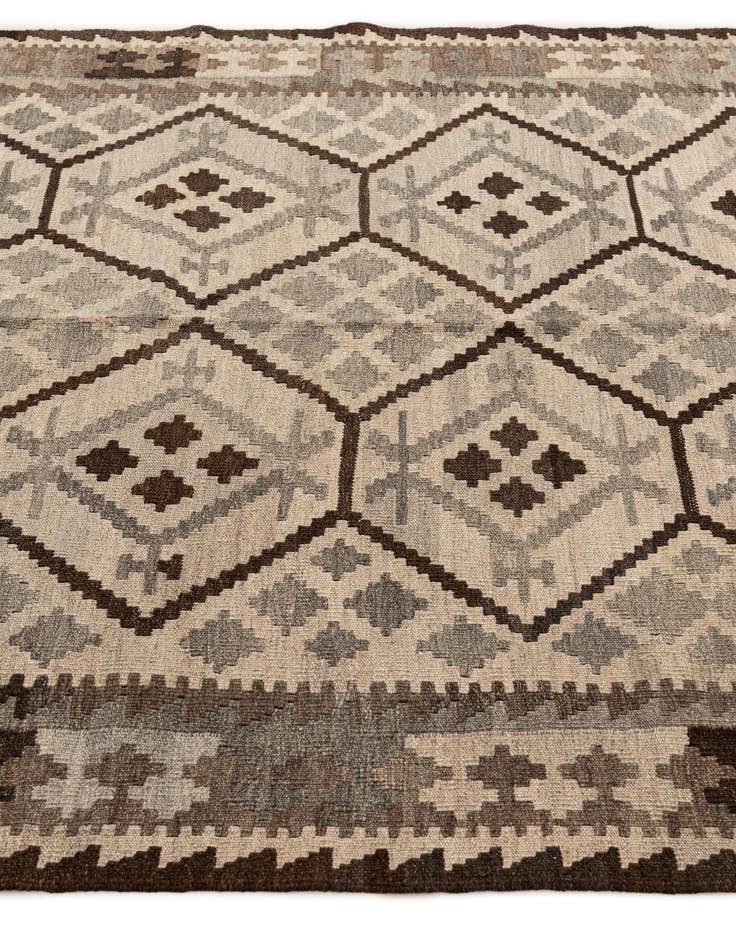 Detail image of  4' 11 x 6' 3  Hand Woven Kilim Maymana Wool Rug