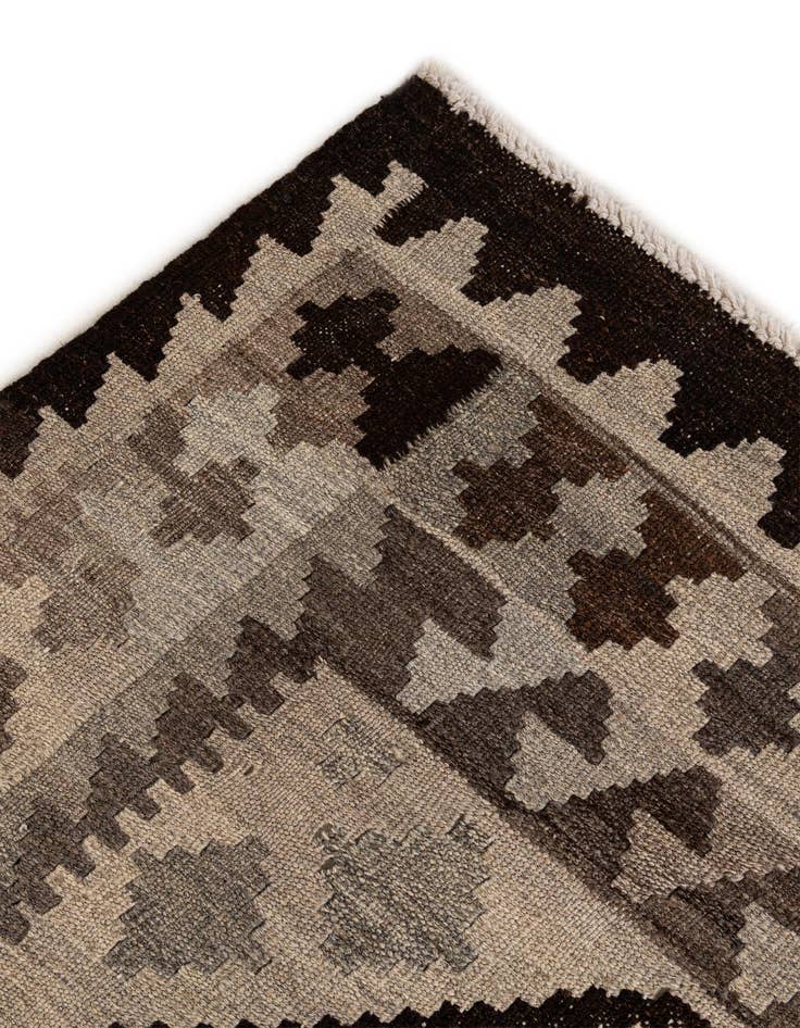 Detail image of  4' 11 x 6' 3  Hand Woven Kilim Maymana Wool Rug