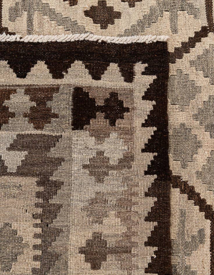 Detail image of  4' 11 x 6' 3  Hand Woven Kilim Maymana Wool Rug