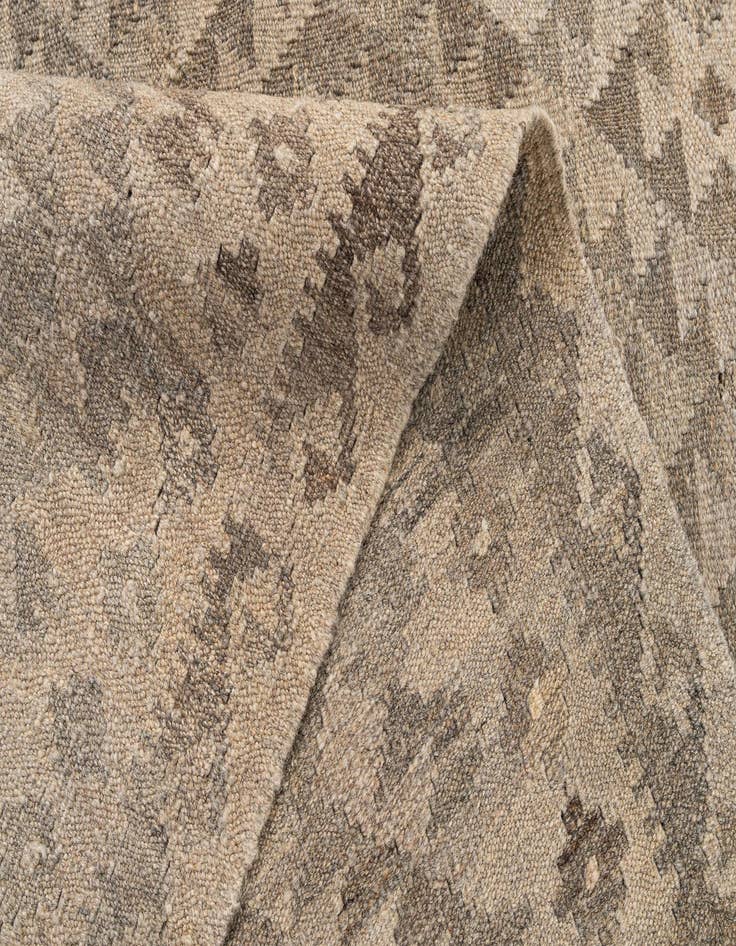 Detail image of  5' x 6' 7  Hand Woven Kilim Maymana Wool Rug