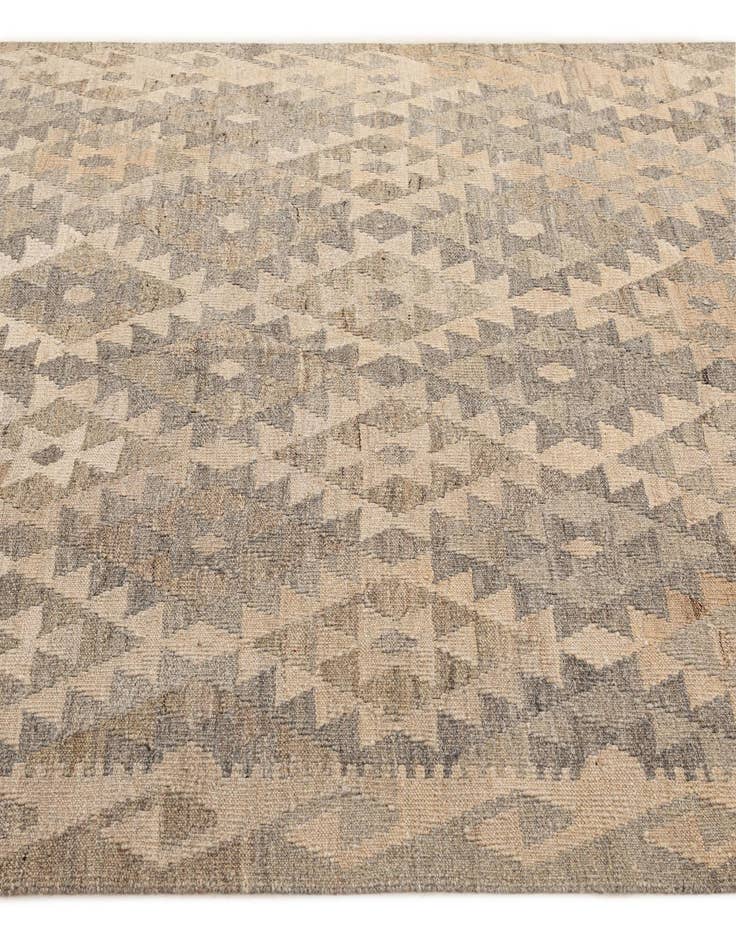 Detail image of  5' 1 x 6' 7  Hand Woven Kilim Maymana Wool Rug