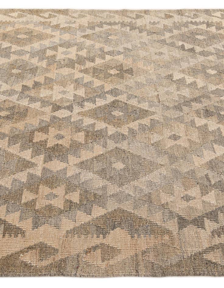 Detail image of  5' 1 x 6' 5  Hand Woven Kilim Maymana Wool Rug