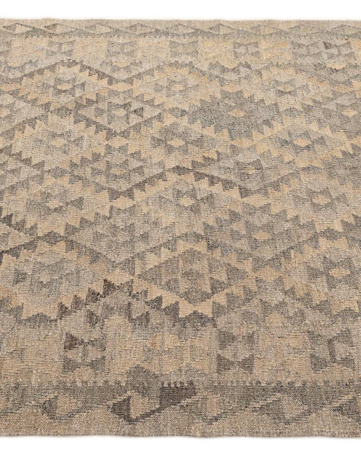 Detail image of  5' x 6' 6  Hand Woven Kilim Maymana Wool Rug