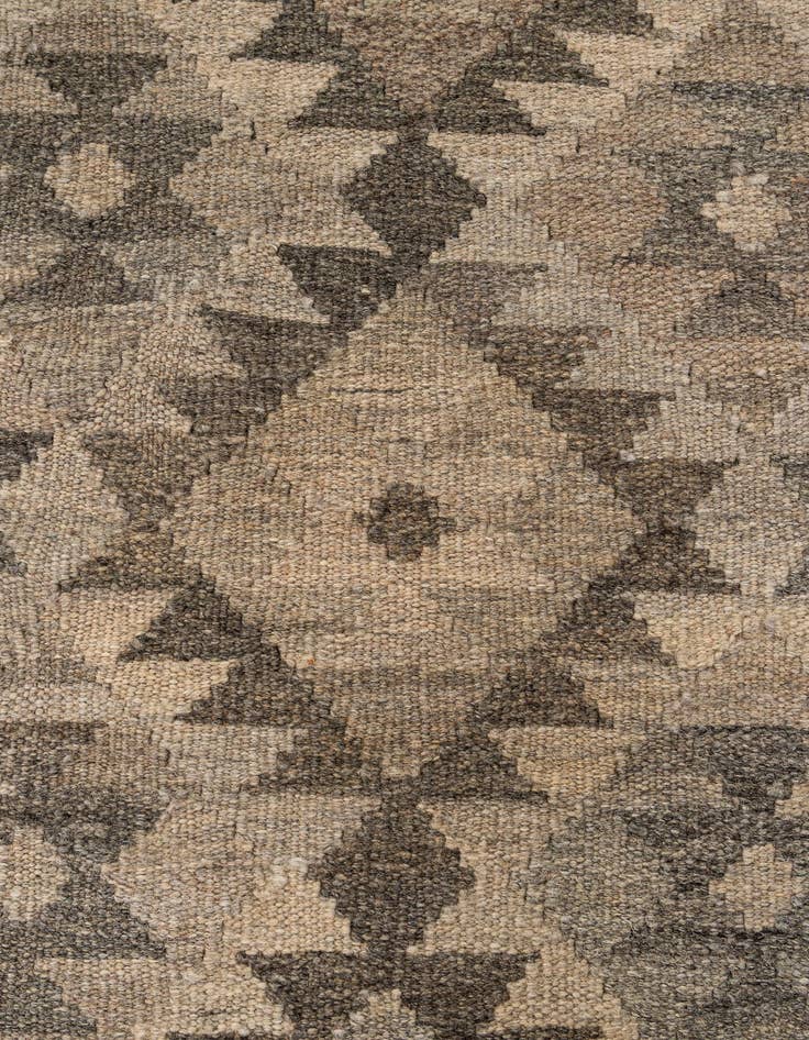 Detail image of  4' 11 x 6' 7  Hand Woven Kilim Maymana Wool Rug