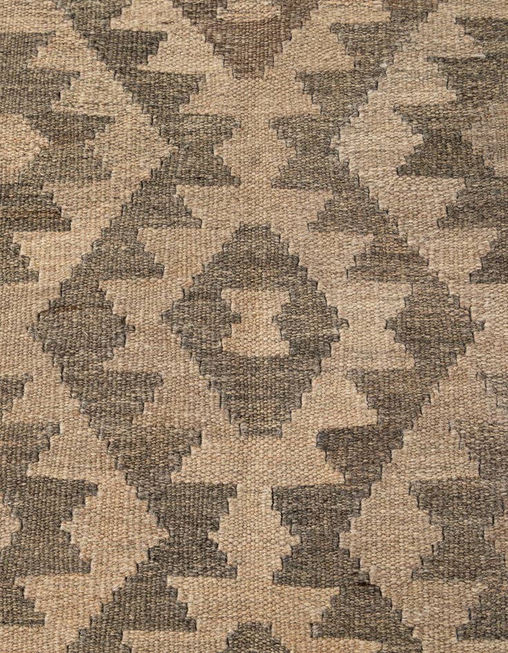 Detail image of  4' 10 x 6' 6  Hand Woven Kilim Maymana Wool Rug