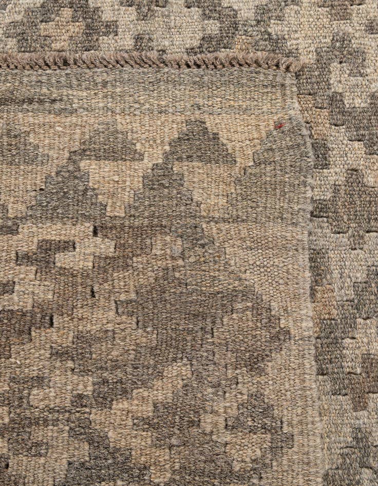 Detail image of  4' 10 x 6' 8  Hand Woven Kilim Maymana Wool Rug