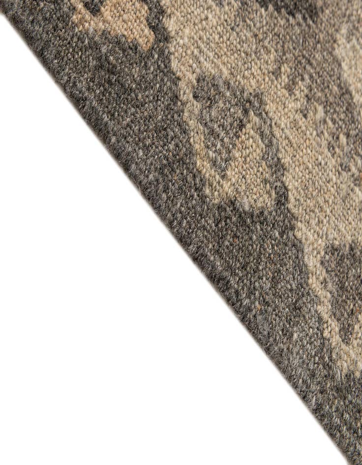 Detail image of  5' x 6' 7  Hand Woven Kilim Maymana Wool Rug