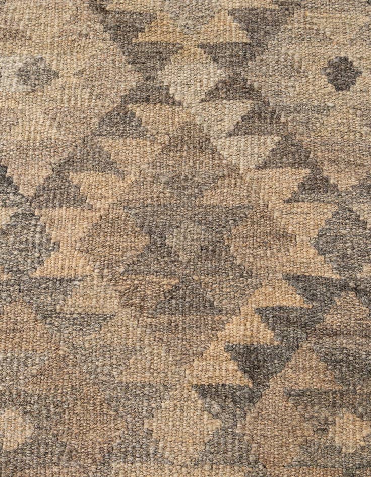 Detail image of  5' x 6' 7  Hand Woven Kilim Maymana Wool Rug