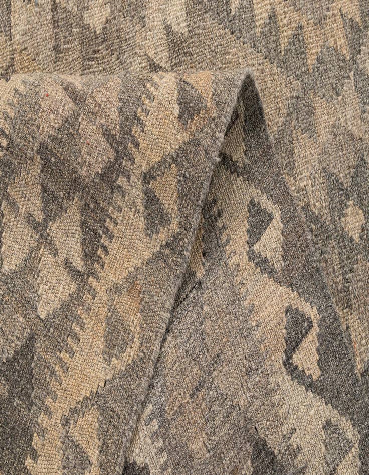 Detail image of  5' x 6' 7  Hand Woven Kilim Maymana Wool Rug