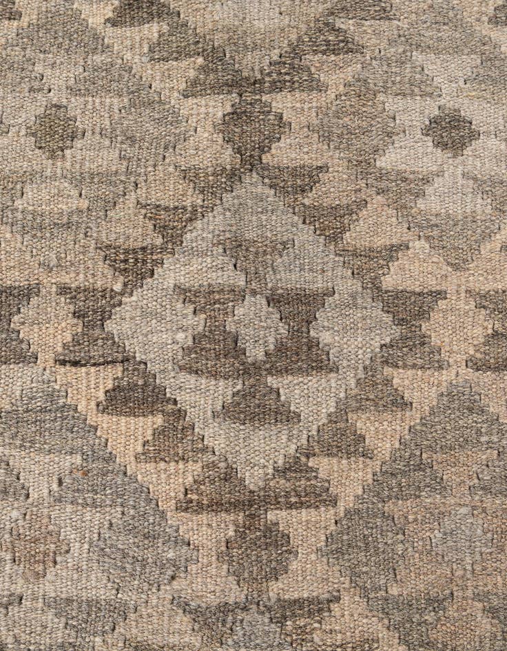 Detail image of  5' x 6' 9  Hand Woven Kilim Maymana Wool Rug