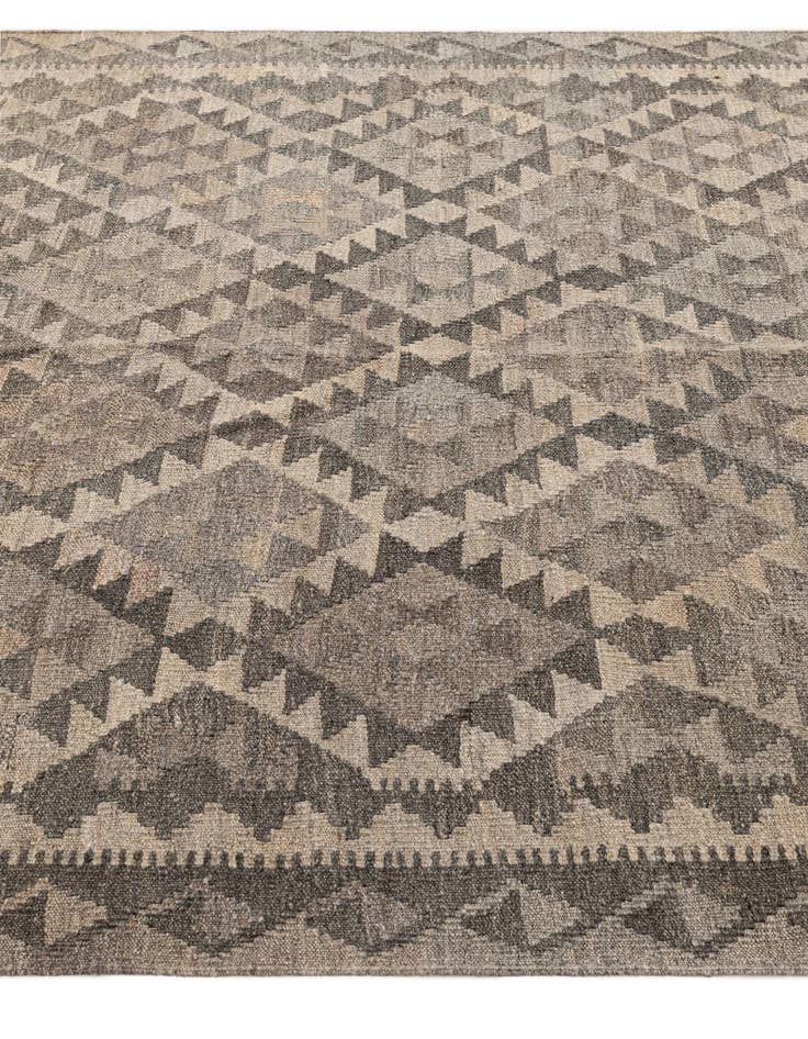Detail image of  5' 1 x 6' 6  Hand Woven Kilim Maymana Wool Rug