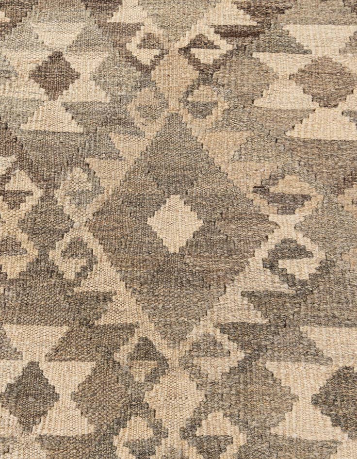 Detail image of  6' 8 x 9' 7  Hand Woven Kilim Maymana Wool Rug