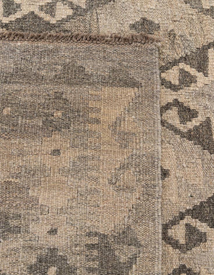 Detail image of  5' x 6' 8  Hand Woven Kilim Maymana Wool Rug