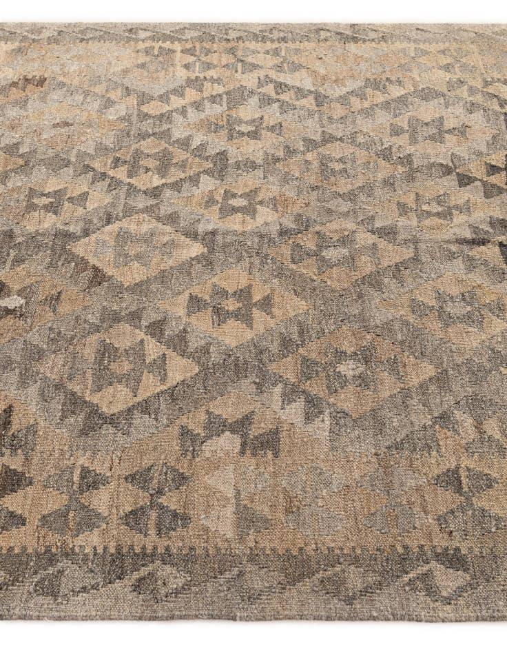 Detail image of  5' 1 x 6' 6  Hand Woven Kilim Maymana Wool Rug