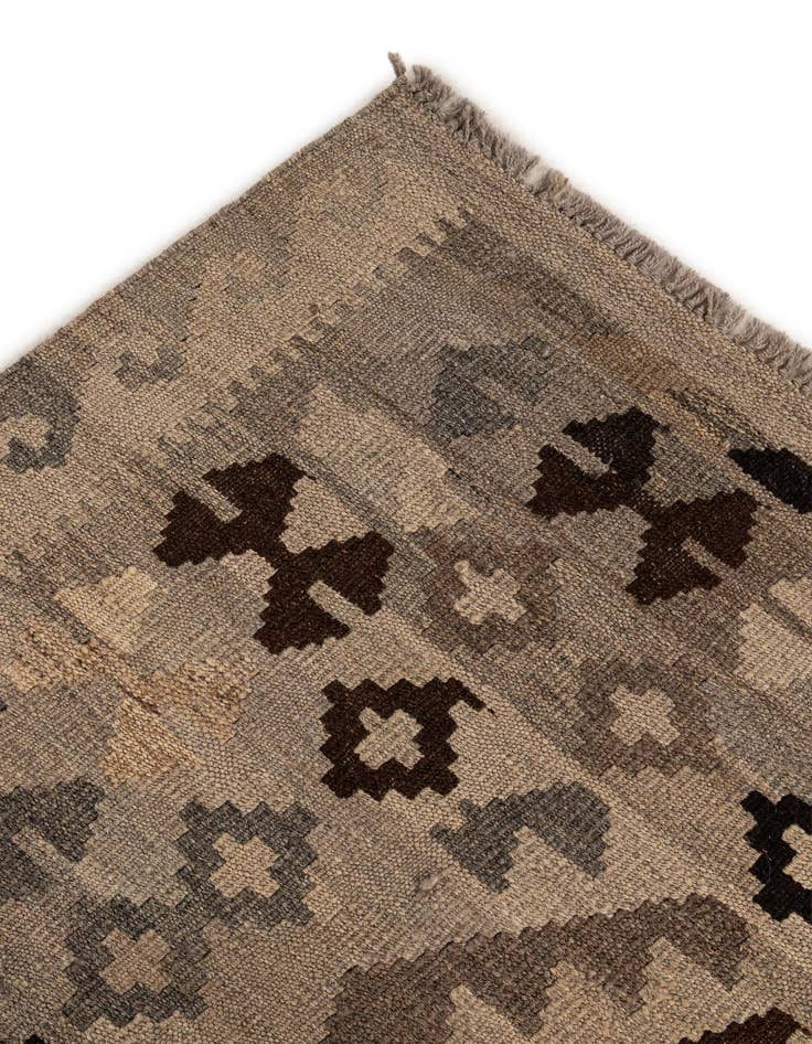 Detail image of  4' 11 x 6' 8  Hand Woven Kilim Maymana Wool Rug