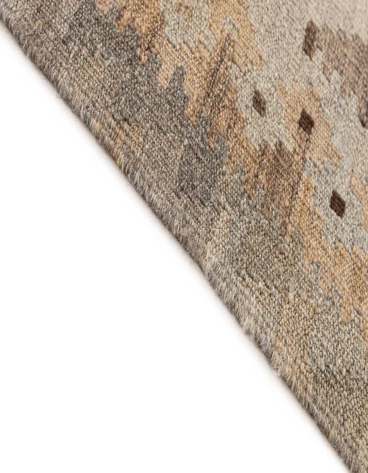 Detail image of  4' 10 x 6' 5  Hand Woven Kilim Maymana Wool Rug