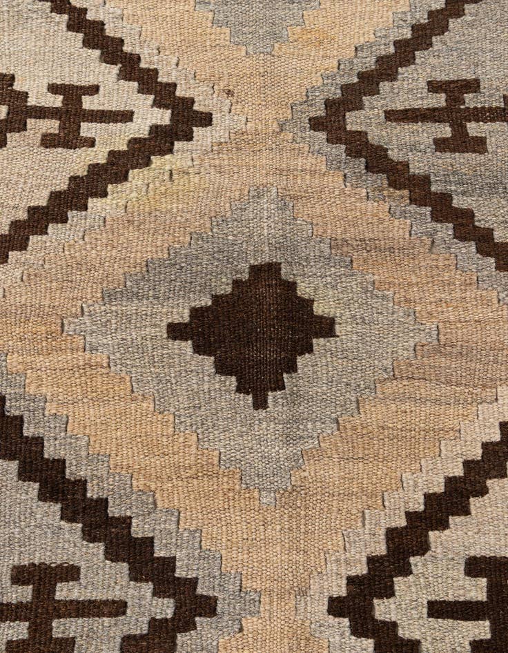 Detail image of  4' 10 x 6' 5  Hand Woven Kilim Maymana Wool Rug
