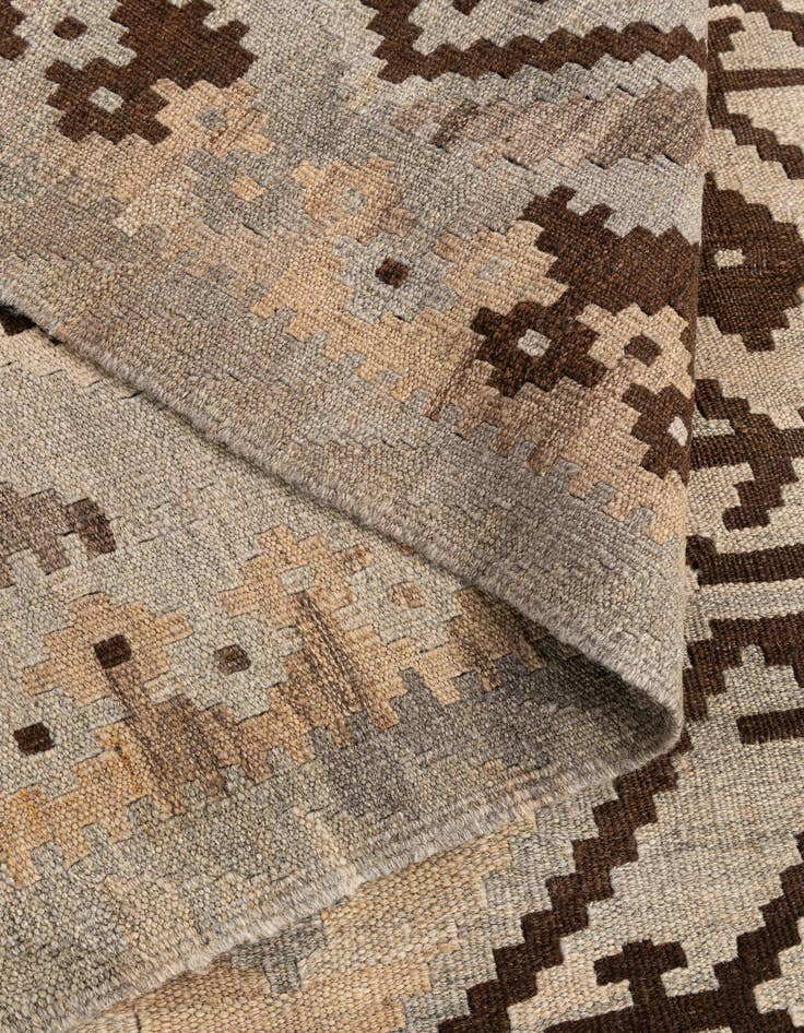 Detail image of  4' 10 x 6' 5  Hand Woven Kilim Maymana Wool Rug