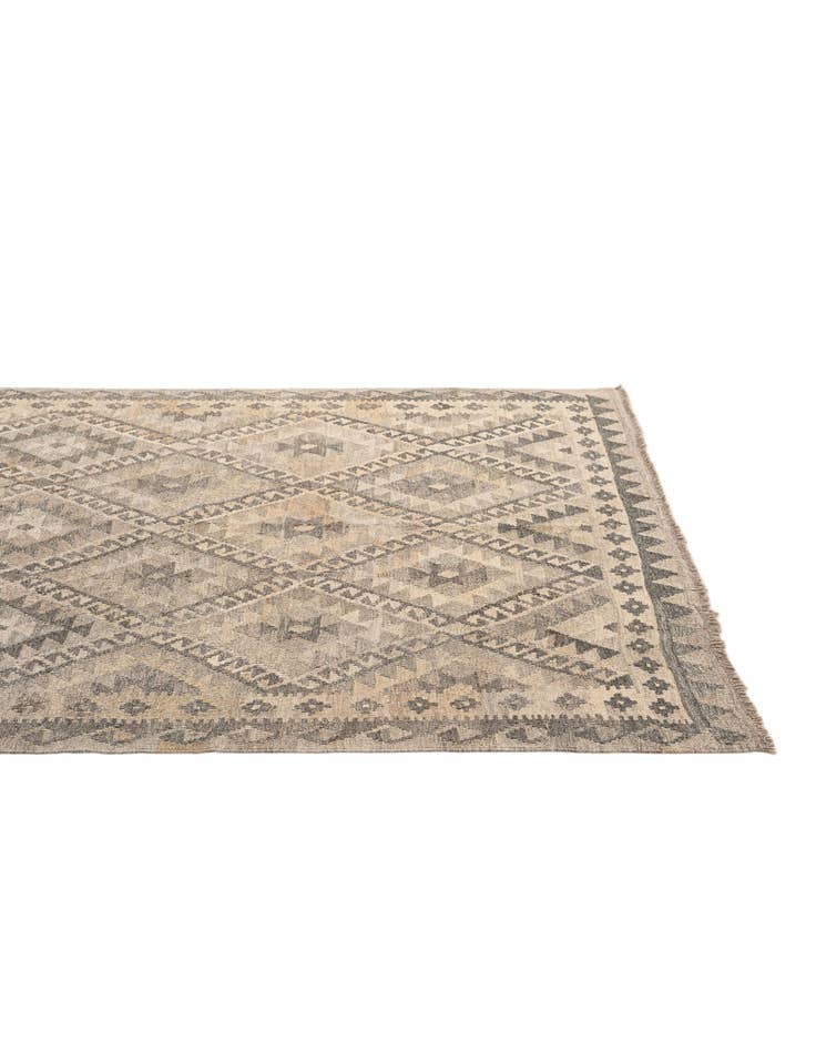 Detail image of  4' 11 x 6' 10  Hand Woven Kilim Maymana Wool Rug