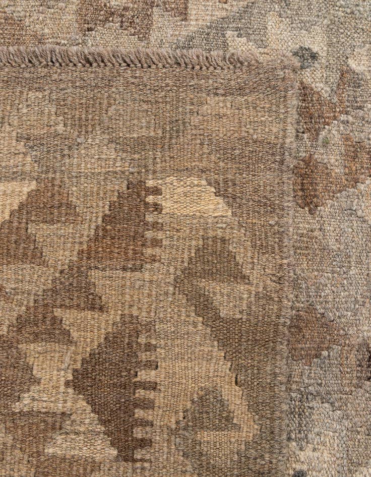 Detail image of  5' 1 x 6' 9  Hand Woven Kilim Maymana Wool Rug