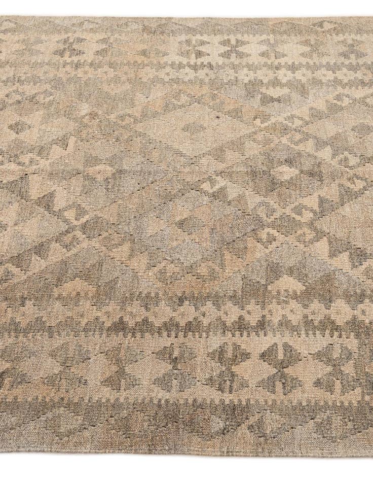 Detail image of  4' 10 x 6' 10  Hand Woven Kilim Maymana Wool Rug