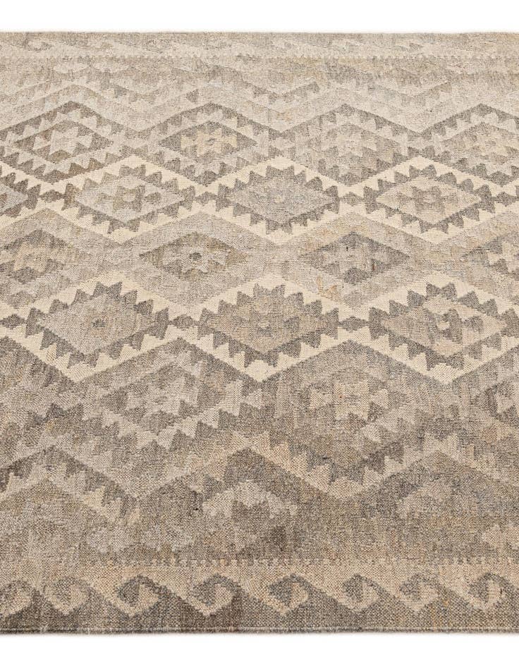 Detail image of  4' 11 x 6' 10  Hand Woven Kilim Maymana Wool Rug