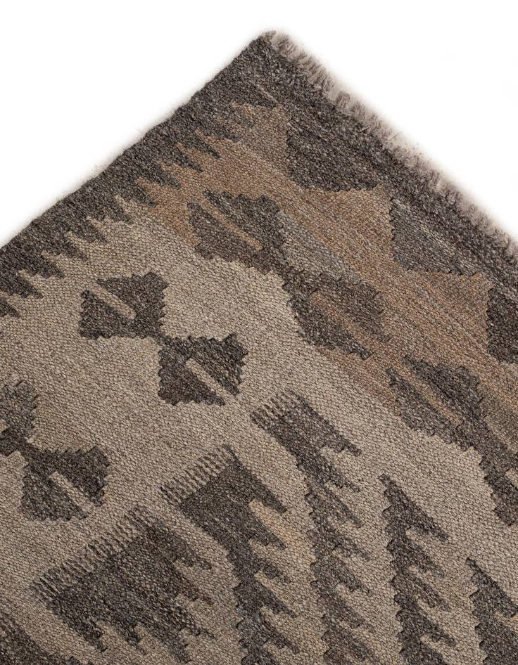 Detail image of  5' x 7' 1  Hand Woven Kilim Maymana Wool Rug