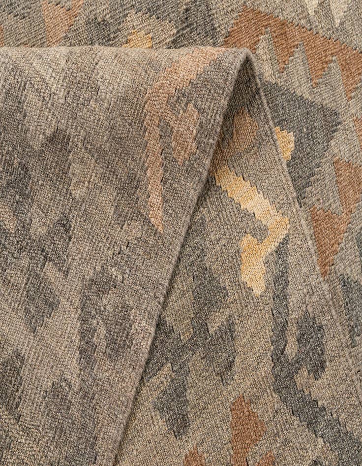 Detail image of  5' 2 x 6' 3  Hand Woven Kilim Maymana Wool Rug