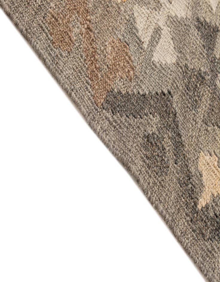 Detail image of  5' 2 x 6' 3  Hand Woven Kilim Maymana Wool Rug