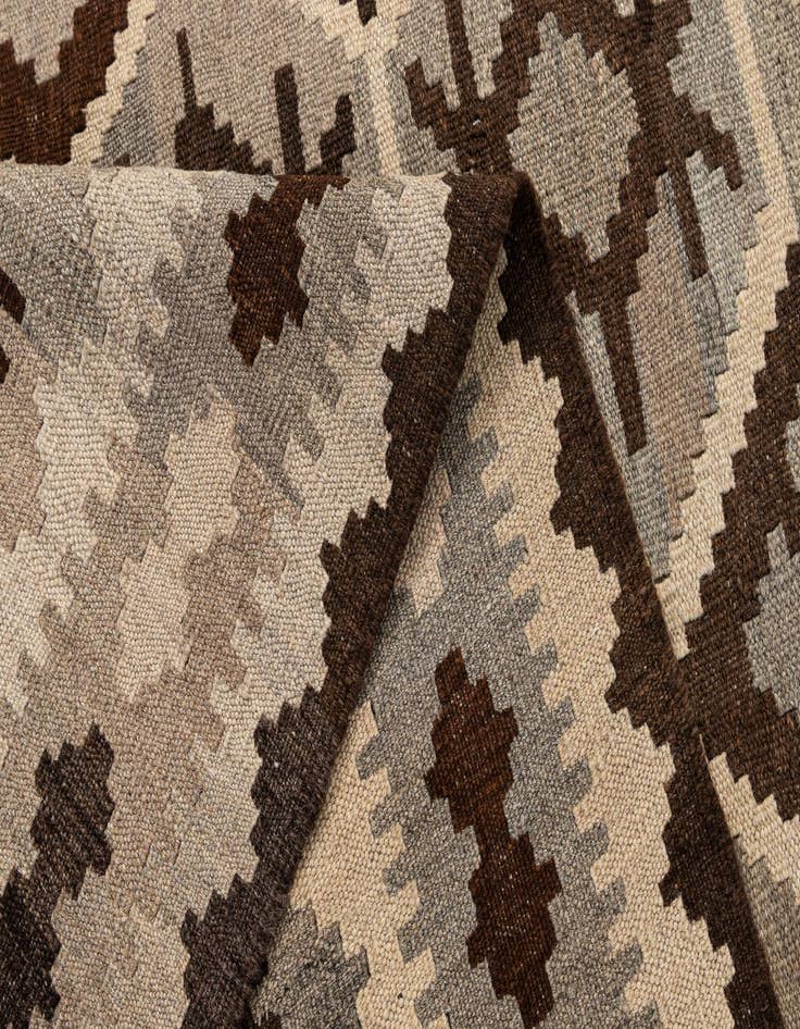 Detail image of  5' 2 x 6' 5  Hand Woven Kilim Maymana Wool Rug