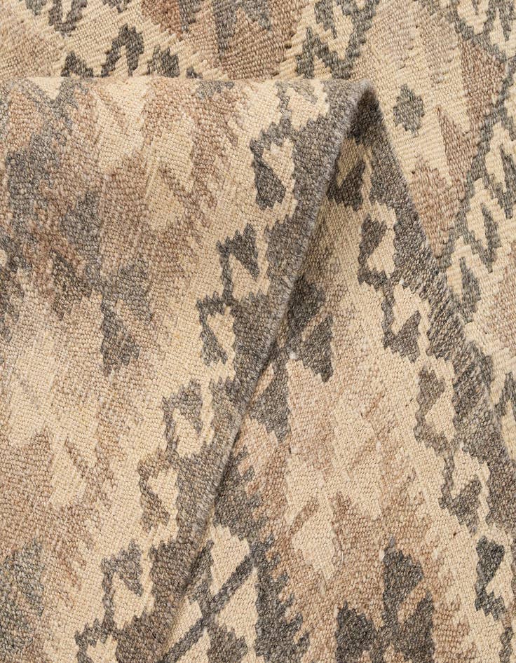 Detail image of  5' 4 x 6' 7  Hand Woven Kilim Maymana Wool Rug