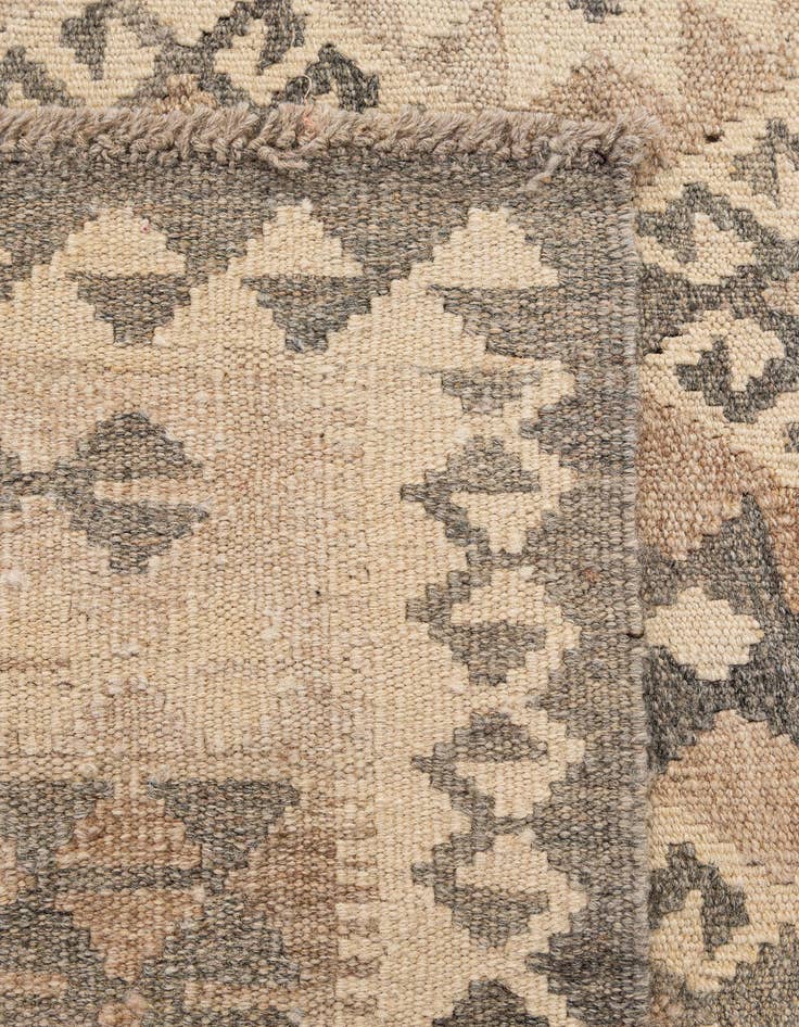 Detail image of  5' 4 x 6' 7  Hand Woven Kilim Maymana Wool Rug
