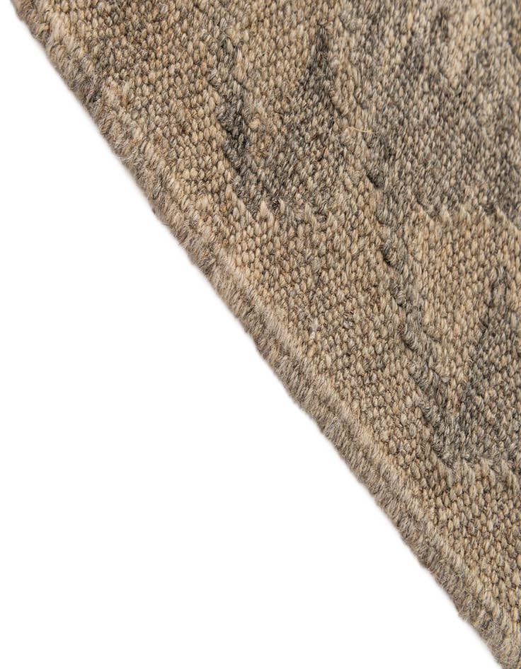 Detail image of  5' 1 x 6' 10  Hand Woven Kilim Maymana Wool Rug
