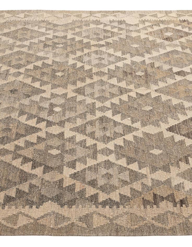Detail image of  5' 1 x 6' 6  Hand Woven Kilim Maymana Wool Rug